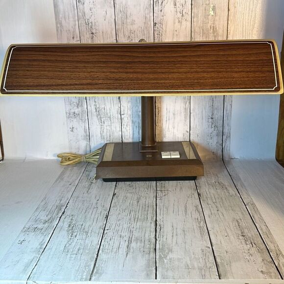 Vintage Vornado Adjustable Fluorescent Desk Workshop Lamp Light Works Model 100 - Picture 1 of 9